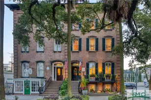 109 W Liberty St, Savannah, GA 31401 - Photo 2