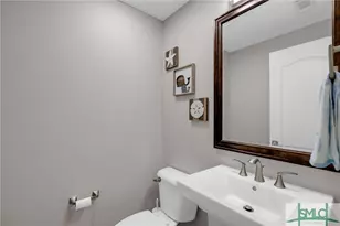 2812 River Dr, Savannah, GA 31404 - Photo 32