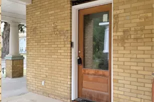 601 W 37th St, Savannah, GA 31415 - Photo 2