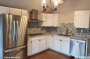 601 W 37th St, Savannah, GA 31415 - Photo 14