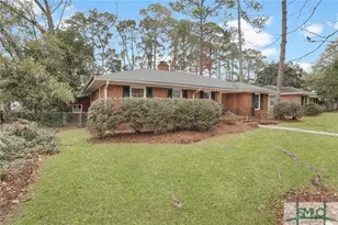 110 E 65th St, Savannah, GA 31405 - Photo 2