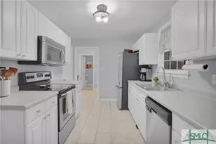 110 E 65th St, Savannah, GA 31405 - Photo 18