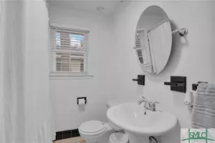 110 E 65th St, Savannah, GA 31405 - Photo 26