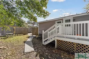 816 E 37th St, Savannah, GA 31401 - Photo 28