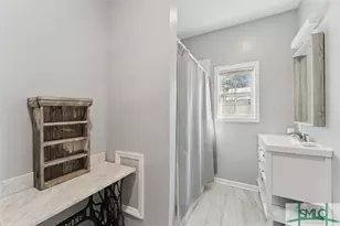 816 E 37th St, Savannah, GA 31401 - Photo 20
