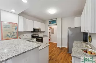 816 E 37th St, Savannah, GA 31401 - Photo 14
