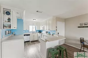 85 Van Horne St, Tybee Island, GA 31328 - Photo 6