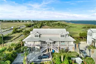 1429 Estill Ave, Tybee Island, GA 31328 - Photo 2