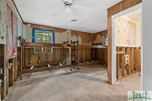 628 Riverside Dr, Claxton, GA 30417 - Photo 16