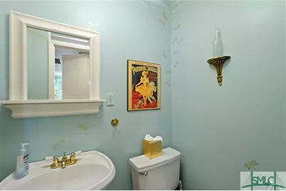 409 E Jones Street, Savannah, GA 31401 - Photo 10