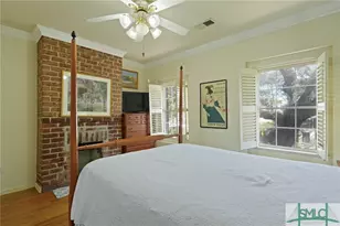 409 E Jones St, Savannah, GA 31401 - Photo 26
