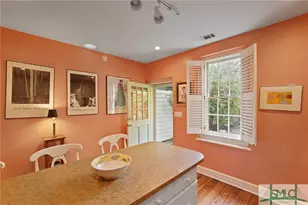 409 E Jones St, Savannah, GA 31401 - Photo 18