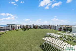 8 18th St, Tybee Island, GA 31328 - Photo 4
