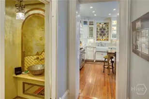 14 E Taylor St, Savannah, GA 31401 - Photo 34