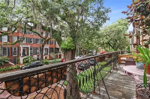 24 E Jones St, Savannah, GA 31401 - Photo 18