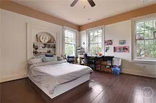 24 E Jones St, Savannah, GA 31401 - Photo 28