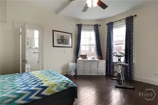 24 E Jones St, Savannah, GA 31401 - Photo 32