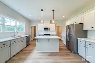 405 Buckingham Dr, Midway, GA 31320 - Photo 6