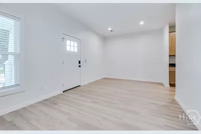 8-10 Mastick Street, Savannah, GA 31404 - Photo 6
