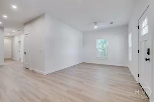 8-10 Mastick St, Savannah, GA 31404 - Photo 4