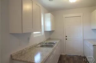 1256 Kings Hwy, Yemassee, SC 29945 - Photo 16