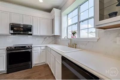 8 Bushwood Drive, Savannah, GA 31407 - Photo 20