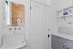 415 Whitaker St, Savannah, GA 31401 - Photo 16
