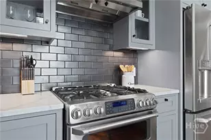 415 Whitaker St, Savannah, GA 31401 - Photo 10