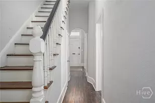 302 E 35th St, Savannah, GA 31401 - Photo 14