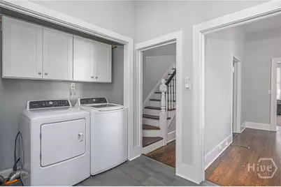 302 E 35th Street, Savannah, GA 31401 - Photo 12