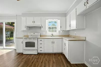 5022 Greenway Lane, Savannah, GA 31406 - Photo 10