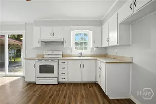 5022 Greenway Ln, Savannah, GA 31406 - Photo 10
