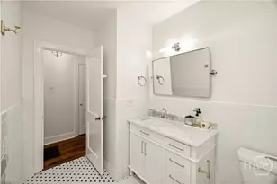 1318 E 51st St, Savannah, GA 31404 - Photo 16