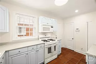 1318 E 51st St, Savannah, GA 31404 - Photo 12
