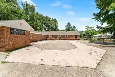 202 E General Stewart Way, Hinesville, GA 31313 - Photo 26
