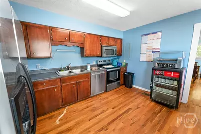 202 E General Stewart Way, Hinesville, GA 31313 - Photo 4