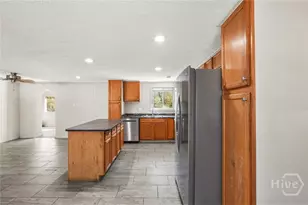 505 Bush Rd, Savannah, GA 31419 - Photo 6