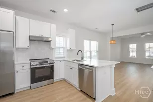 1205 E Bolton St, Savannah, GA 31404 - Photo 6
