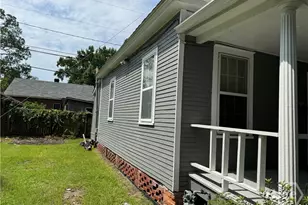 737 E 37th St, Savannah, GA 31401 - Photo 2