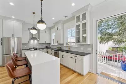 554 E McDonough, Savannah, GA 31401 - Photo 8