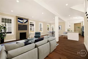 627 W 37th St, Savannah, GA 31401 - Photo 8
