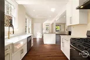 627 W 37th St, Savannah, GA 31401 - Photo 24