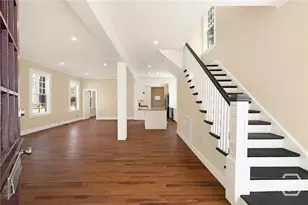 627 W 37th St, Savannah, GA 31401 - Photo 4