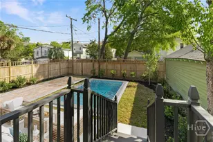 627 W 37th St, Savannah, GA 31401 - Photo 16