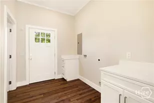 627 W 37th St, Savannah, GA 31401 - Photo 18