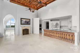 300 Bull St, Savannah, GA 31401 - Photo 10