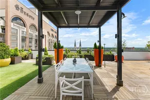 300 Bull St, Savannah, GA 31401 - Photo 34