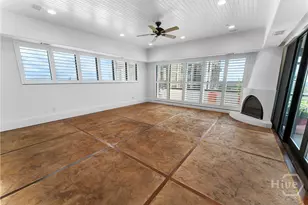 300 Bull St, Savannah, GA 31401 - Photo 28