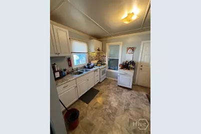 320 Forrest, Savannah, GA 31404 - Photo 8