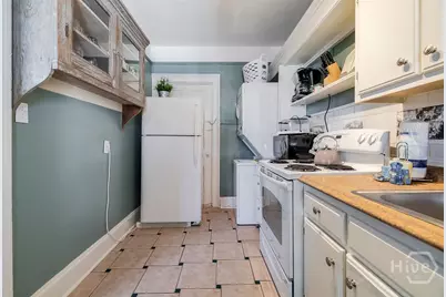 28 E Taylor Street, Savannah, GA 31401 - Photo 36